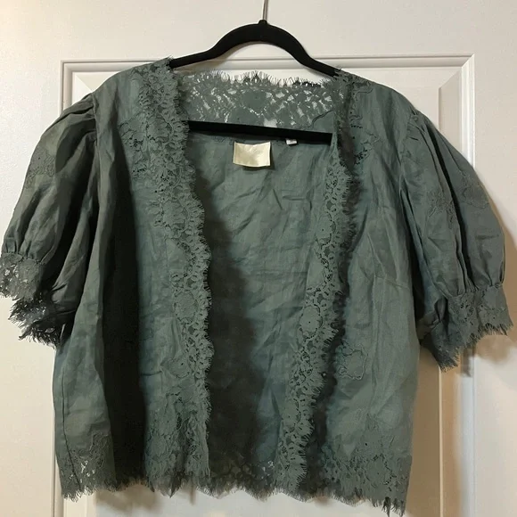 Doen Lace Trimmed Sage Blouse - Picture 1 of 2